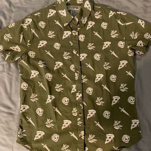 Fun Pizza & Daggers Short Sleeve Women's Buttonup